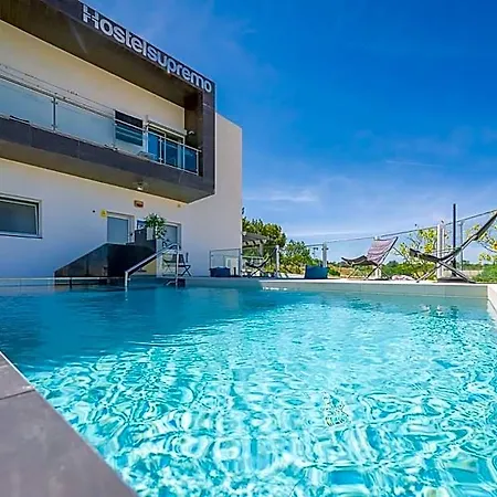 Supremo Hotel